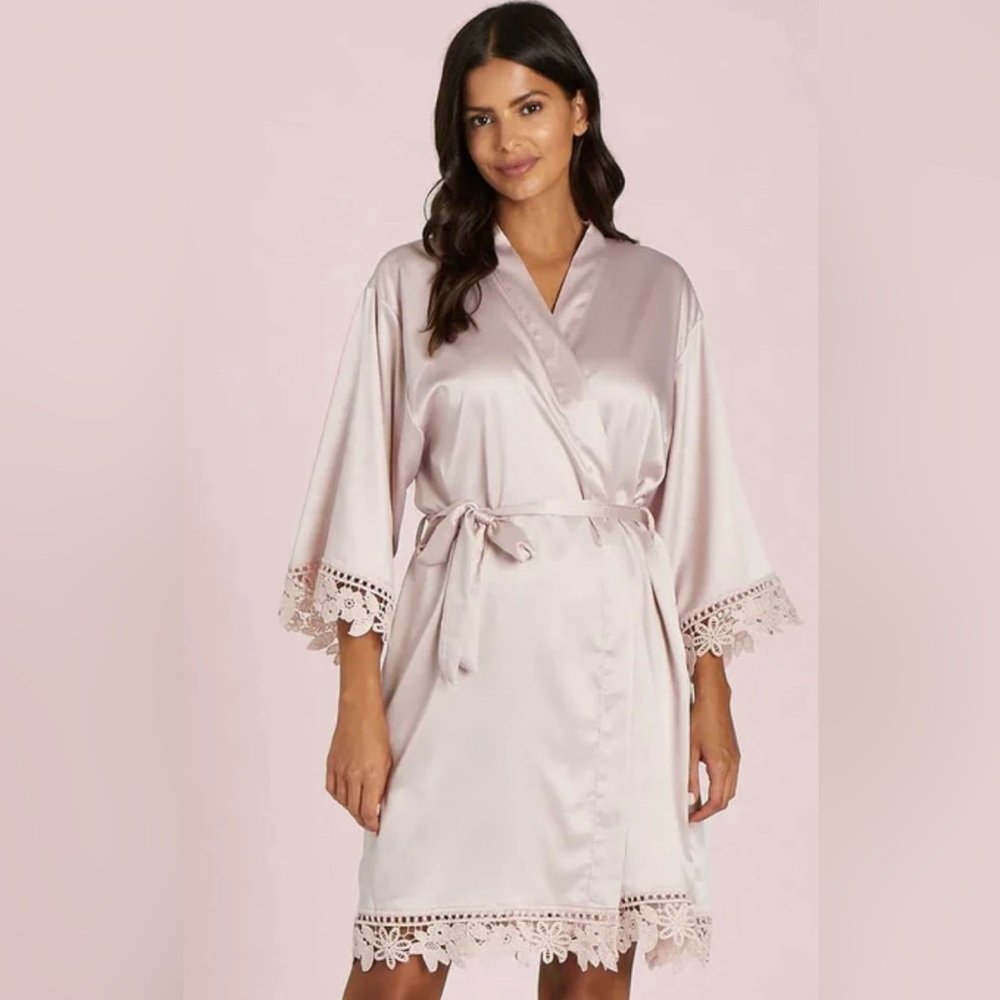 Bridesmaid satin robe
